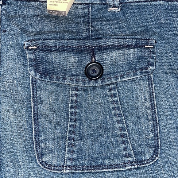 NWT GAP curvy, boot cut, low rise, stretch jeans - size 6 - Picture 3 of 5